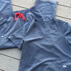 Figs scrub set, cement color, size Large